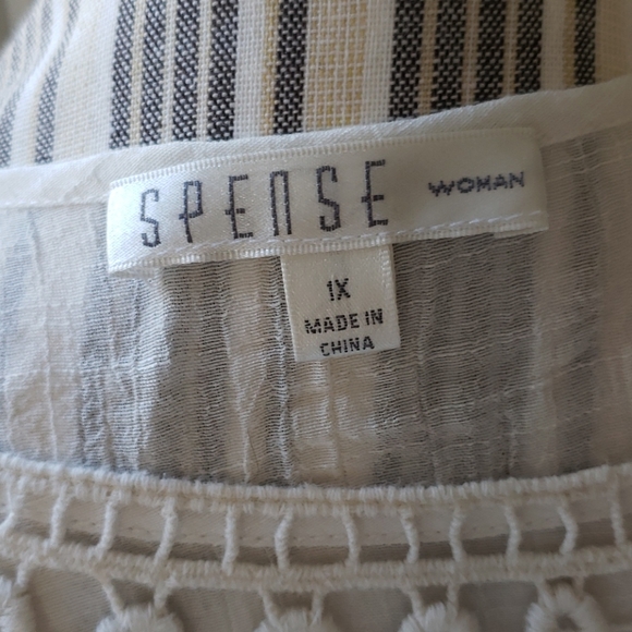 High/low lace tank - Picture 4 of 4